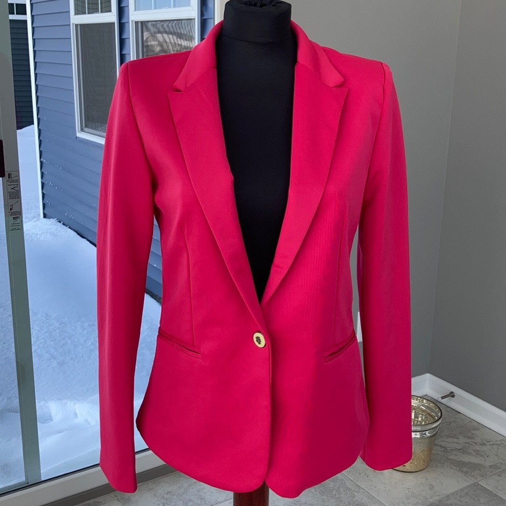BEAUTIFUL HOT PINK 1 button up jacket FAUX POCKETS